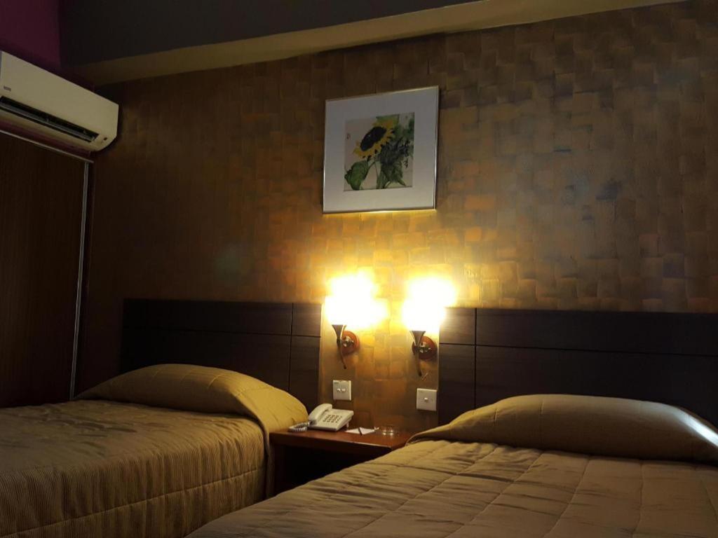 Klang Histana Hotel Buitenkant foto