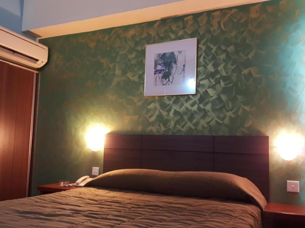 Klang Histana Hotel Buitenkant foto
